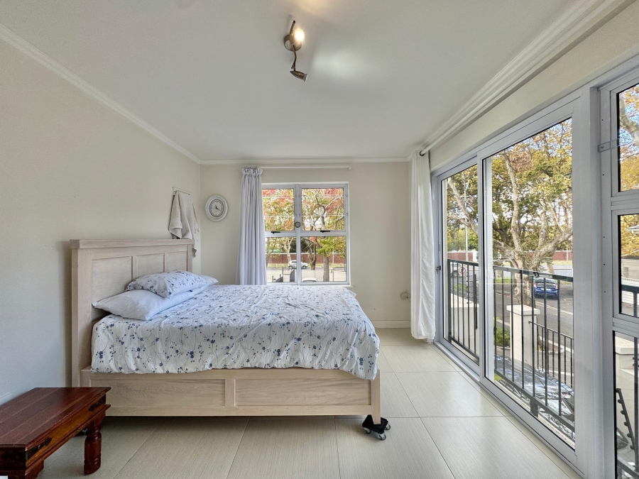 1 Bedroom Property for Sale in Kenilworth Western Cape